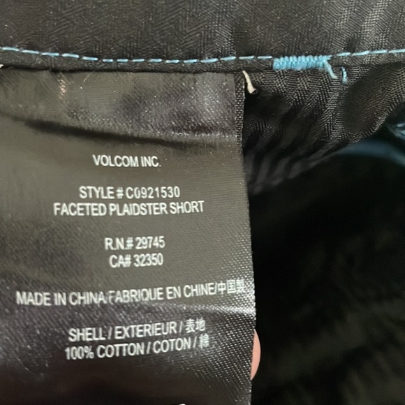 Volcom Surf and turf board shorts - Picture 5 of 5